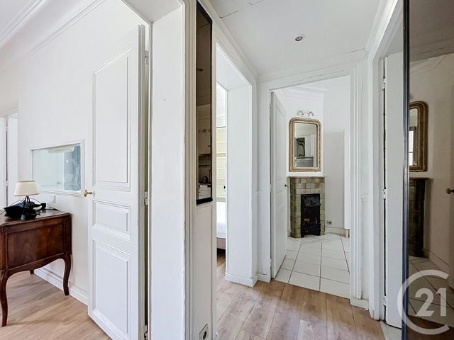 Appartement F2 à vendre - 2 pièces - 42.56 m2 - PARIS - 75020 - ILE-DE-FRANCE - Century 21 Gambetta Immobilier