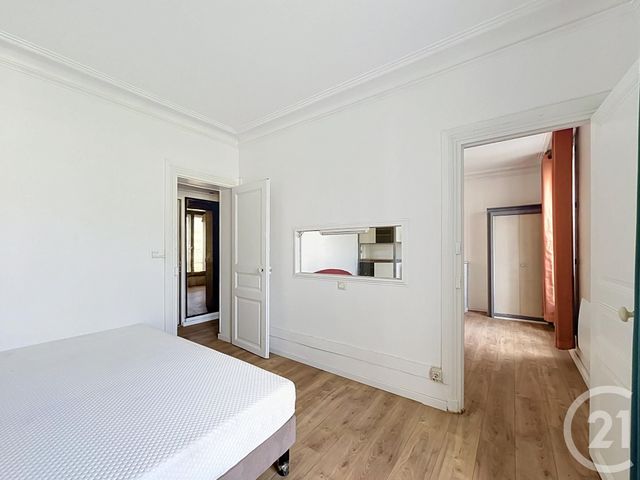 Appartement F2 à vendre - 2 pièces - 42.56 m2 - PARIS - 75020 - ILE-DE-FRANCE - Century 21 Gambetta Immobilier